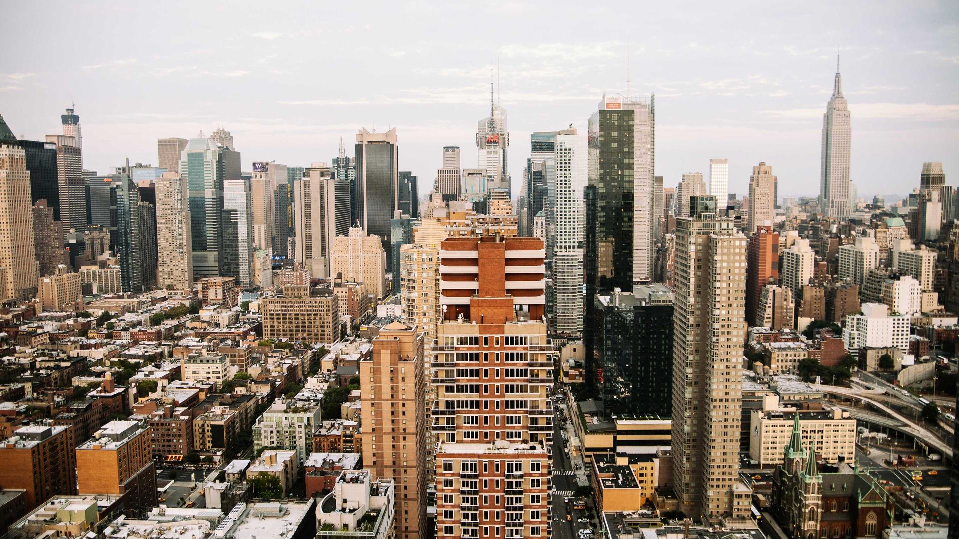 Editorial context photo of a major city skyline